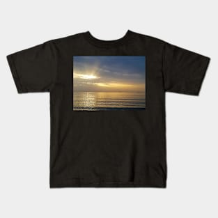 Summer sunrise Kids T-Shirt